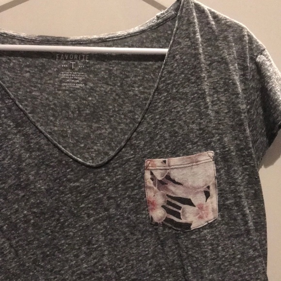 Women’s short sleeve light grey tee. Heather grey. - Picture 2 of 2
